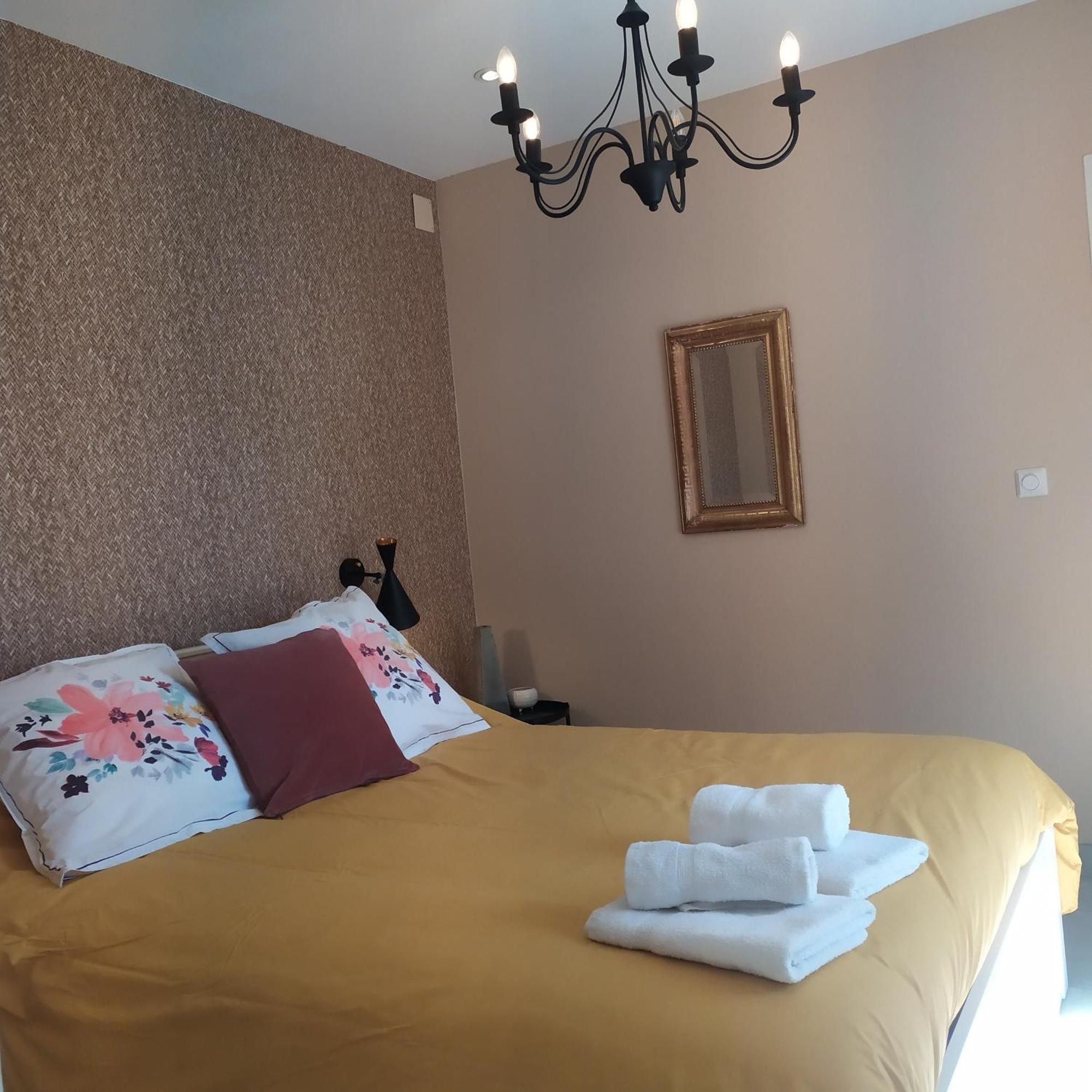Homestay Dans Colombier A 10 Mn De *